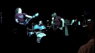 Fit The Mold - It's Alright (live at Rosebud 6-29-03)