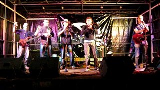Les Ours de la Rade en concert à Landerneau (29)