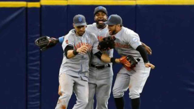 Giants Sweep Rays, Win 8th Straight
