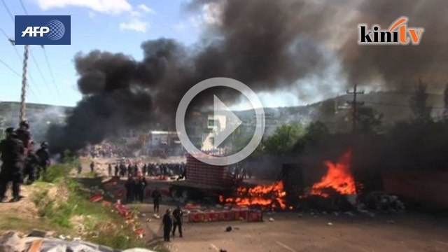 Tiga mati, berpuluh lagi cedera dalam protes