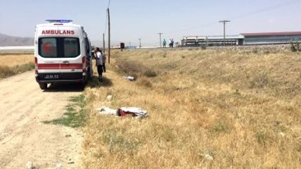 Elazığ'da Tren Minibüsü Biçti: 7 Ölü