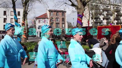 NAGEUSES SUR BITUME (mise en douche)