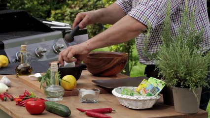 Kurczak z grilla w marynacie czosnkowo- ziołowej (francuskiej)