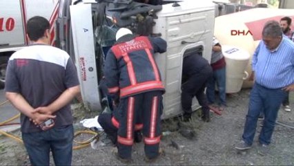 Kağıthane'de Beton Mikseri Devrildi 1 Yaralı