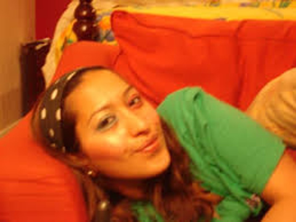 Pakistani anchor live insult on national TV