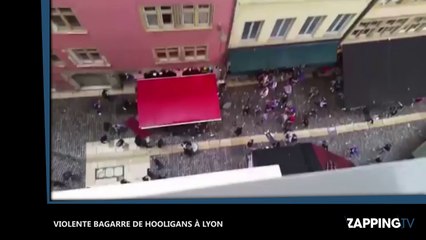 Video herunterladen: Euro 2016 : Violente bagarre de hooligans à Lyon ! (Vidéo)