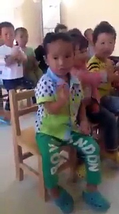 Sáng lỡ uống nhầm chai rượu của ông ngoại mà đi học ra nông nỗi này đây :v