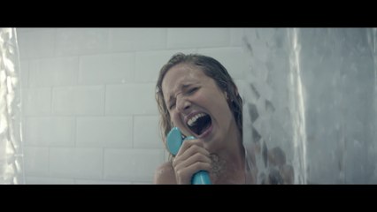 MEETIC Pub 2016 - #LoveYourImperfections - La mauvaise chanteuse - 15 sec