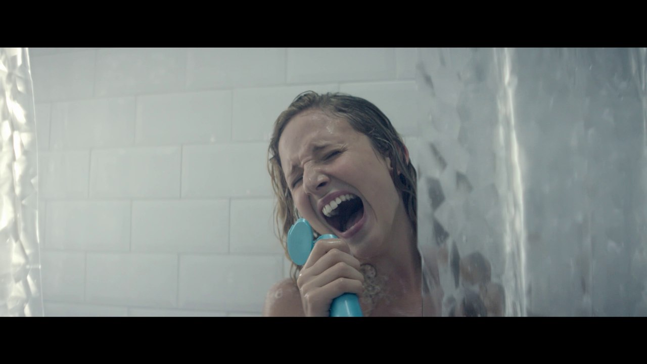 MEETIC Pub 2016 - #LoveYourImperfections - La mauvaise chanteuse - 15 sec