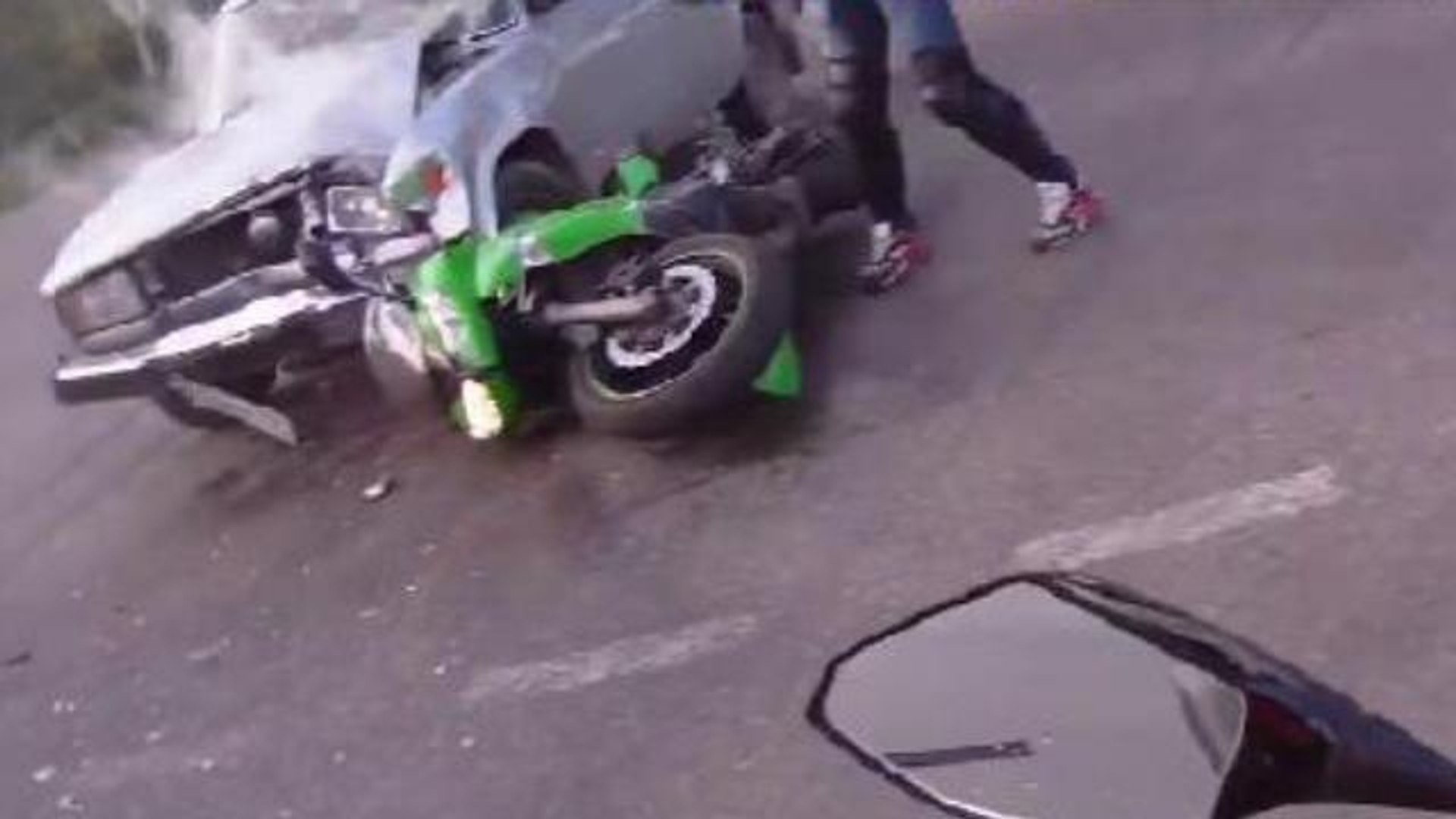 AMAZING FAIL & CRASH COMPILATION OF MOTORCYCLE | Compilation d'accident de  moto n°17 - Vidéo Dailymotion