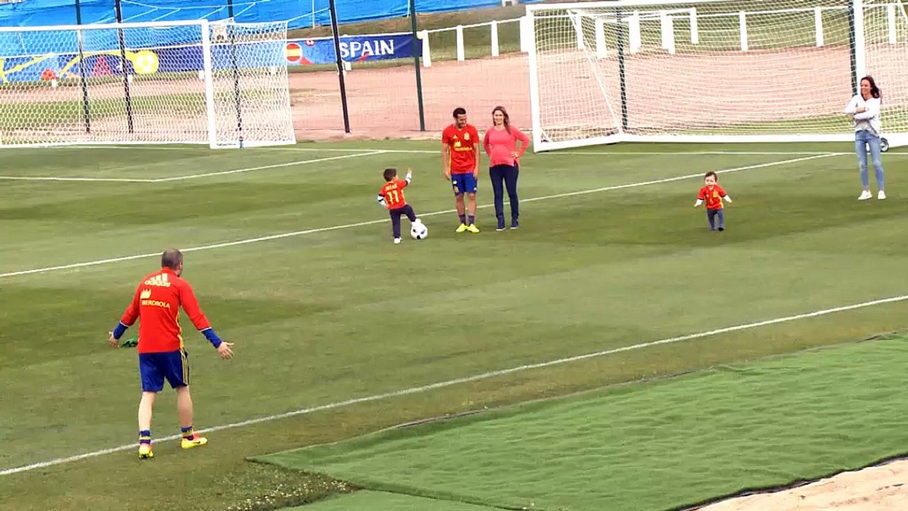 Espagne - La Roja sort les biberons !