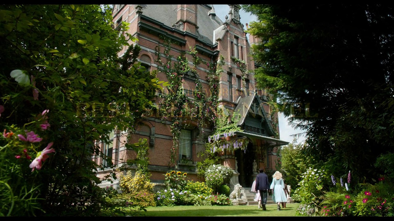 Miss Peregrine's Home for Peculiar Children Official Trailer #2