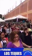 La larga cola en Los Teques para validar las firmas