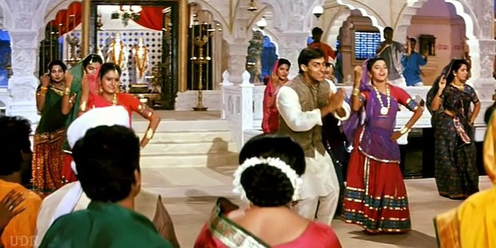 Wah Wah Ramji - Hum Aapke Hain Koun - Salman Khan, Madhuri Dixit - Superhit Bollywood Song