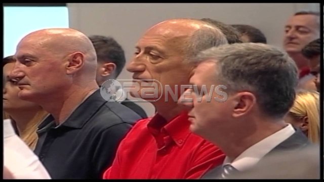 Ora News – Rama: Në Parkun Olimpik të Tiranës do të ndërtohet streha e Federatave