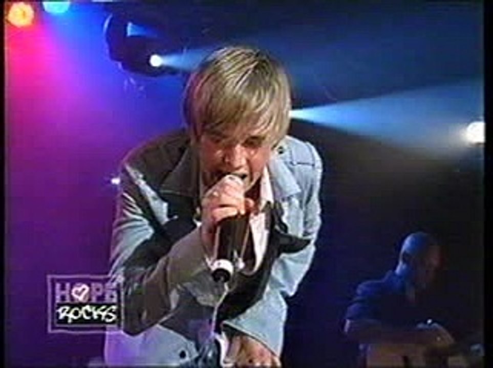 jesse mccartney performs for hope rocks