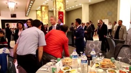 Koruma Altındaki Çocuklarla Yaşlılar İftarda Buluştu