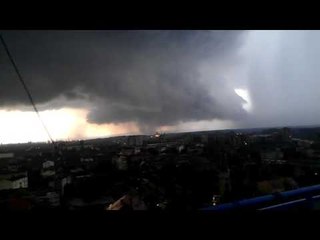 Funnel Cloud Sweeps Through Serbian Town Amid Heavy Summer Storm