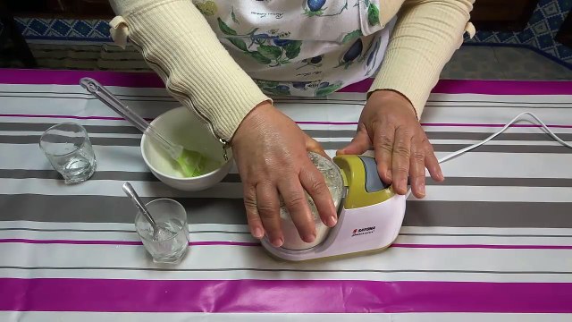 عمل ورق الملسوقة بريك بالسميد بطريقة سهلة وسريعة - المطبخ التونسي - Brik - Tunisian Cuisine