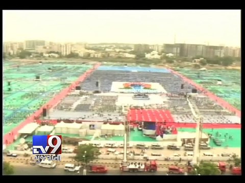 CM Anandiben Patel performs YOGA to mark 2nd International Yoga Day - Tv9 Gujarati