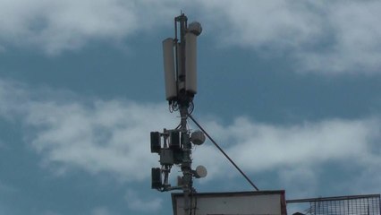 Shkruaje në Akull -  Antenat telefonike  ne Tirane