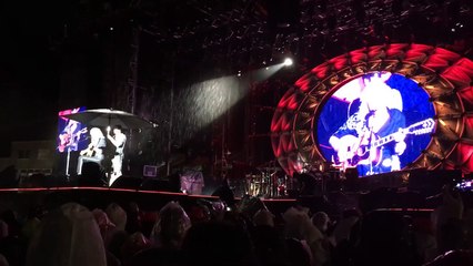 Queen - Love of my Life | Amazing Performance of Brian May in the Rain, 2016