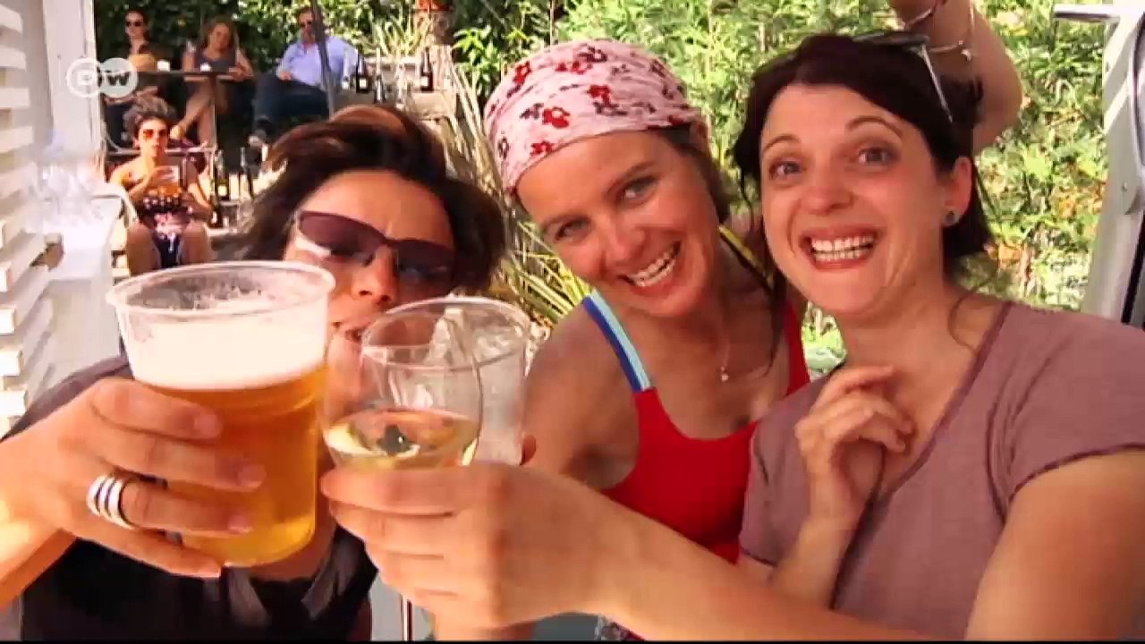 Voll gepackt: Christos 'Floating Piers” | Euromaxx