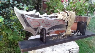 REVIEW:Homemade God of War  Blade of Chaos + Base.