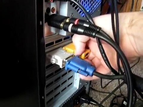 How to connect a TV to computer, HDTV to PC or laptop