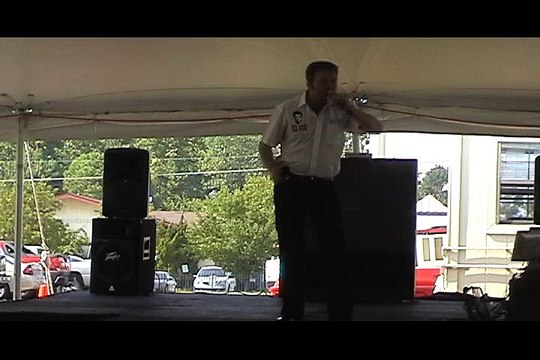 Colin Paul sings 'Faded Love' Elvis Week 2005