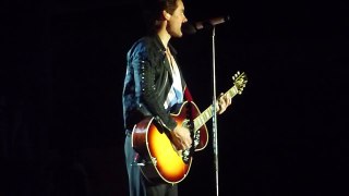 30 Seconds to Mars - Night of the Hunter  Acoustic - Rome June 2011