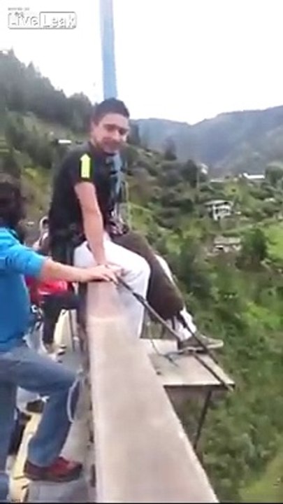 Funny-Bungee-Jump-Fail!