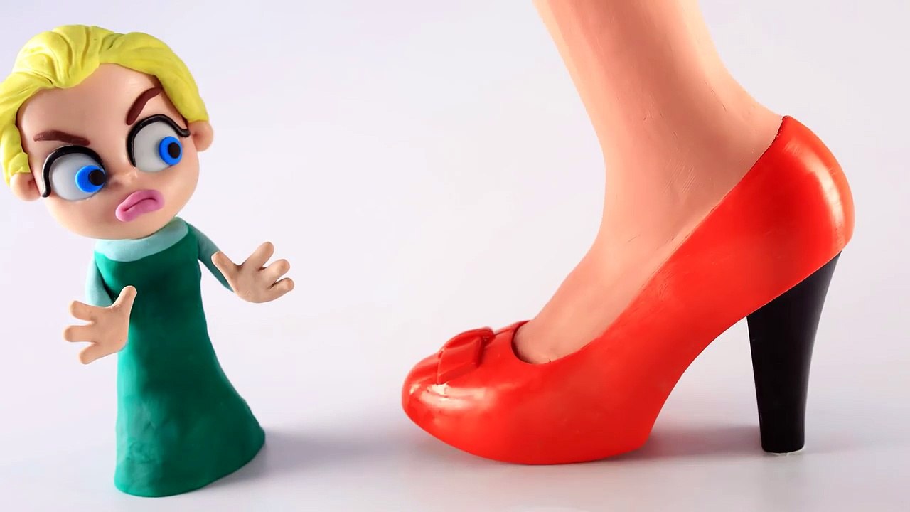Elsa vs Pink Spidergirl - Frozen Stop Motion Movie Clips - Play Doh Animation