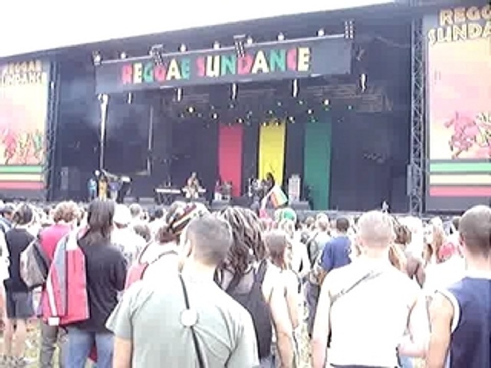 Lutan fyah live hollande