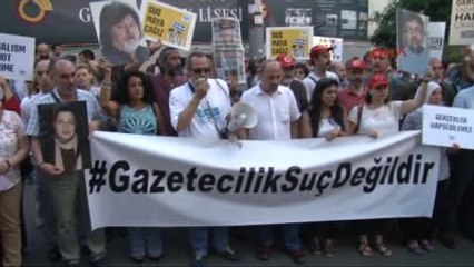 Tgs'den Tutuklanan Nöbetçi Gazetecilere Destek Eylemi