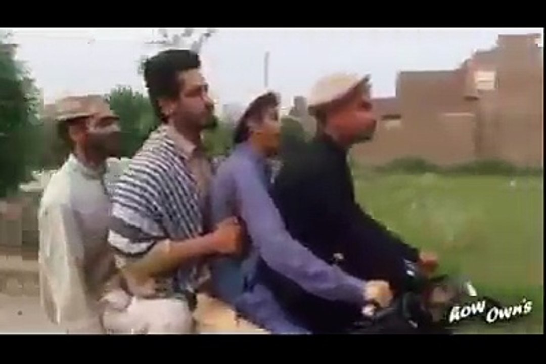 khan log fighting funny