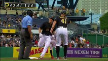 Ángel Pagán Is Fuming Mad At His Dumb Baseball Glove