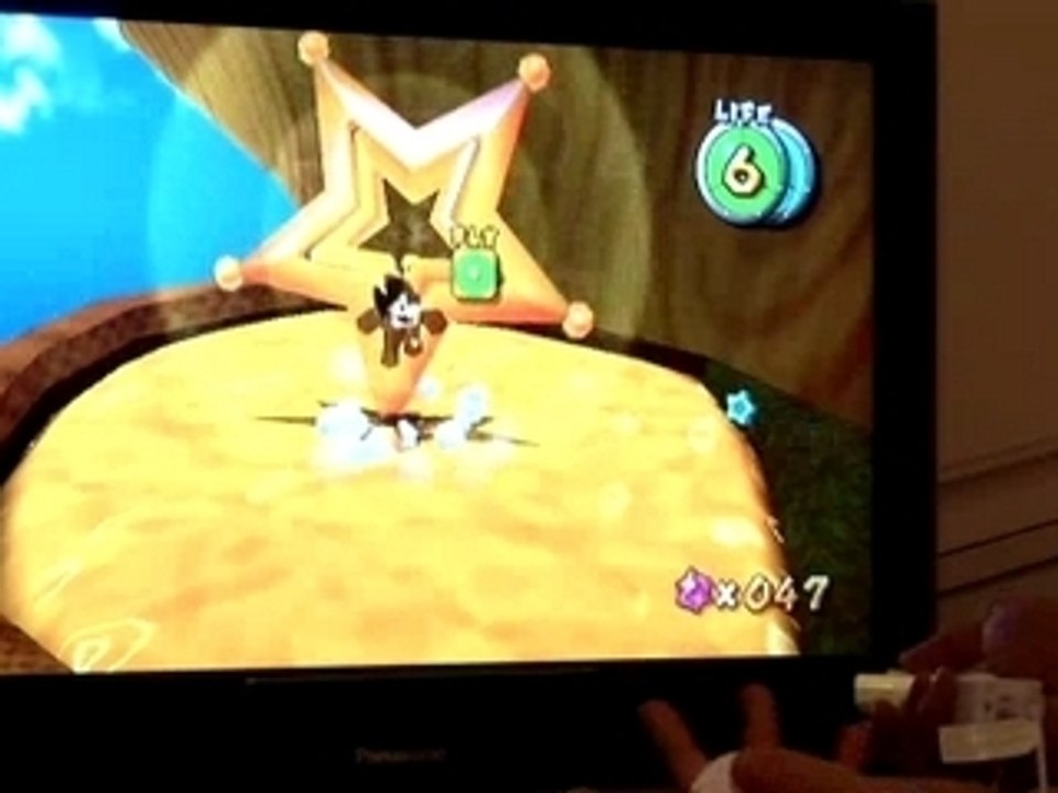 Mario Galaxy Wii - The Bee Trick - E3 2007