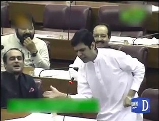 PPP MNA do acting like Shehbaz sharif, slapping mike like shehbaz sharif