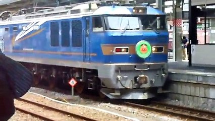 アンパンマントロッコ連結シーン