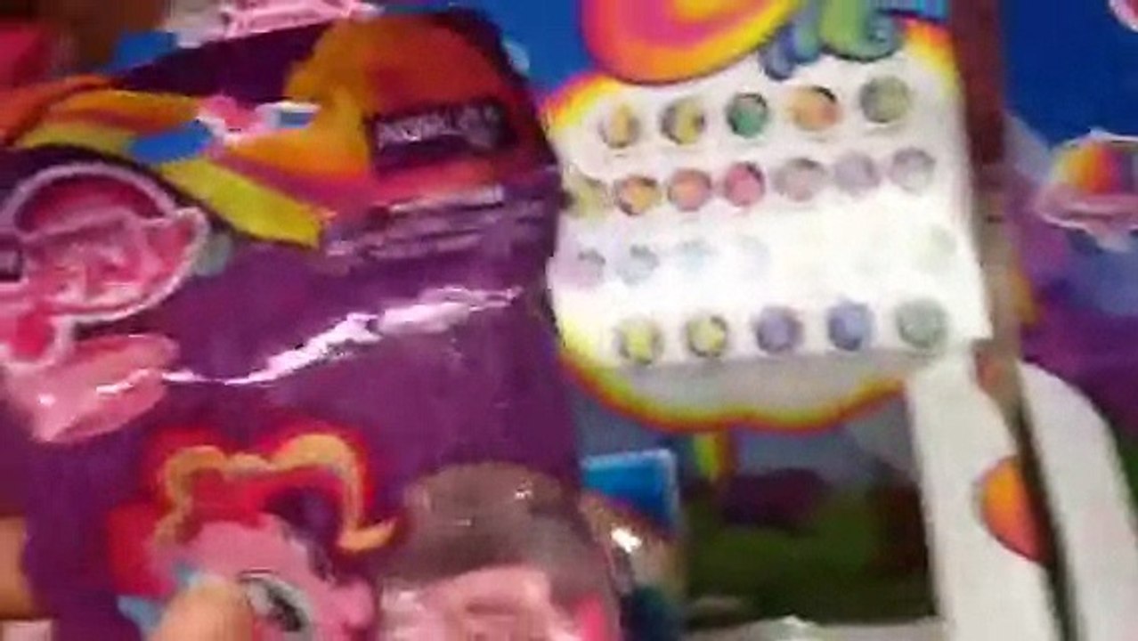 Toys R Us toy Hunt By Disney Frozen Queen Elsa