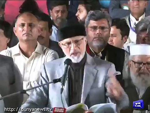 Dr. Tahir ul Qadri Insults Sheikh Rasheed in Lahore Sit-in, Exclusive Video