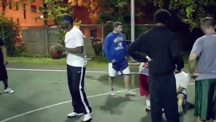 【おじいちゃんの正体はＮＢＡ選手？】おじいちゃんがストリートで超絶プレー