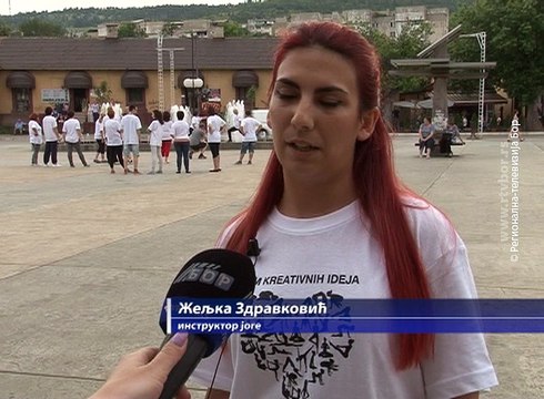Svetski dan joge obeležen i u Boru, 21. jun 2016. (RTV Bor)