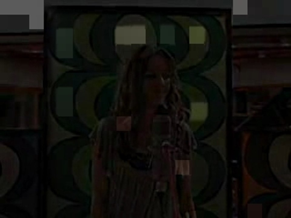 Esmee singing ``Unwritten`` by Natasha Bedingfield