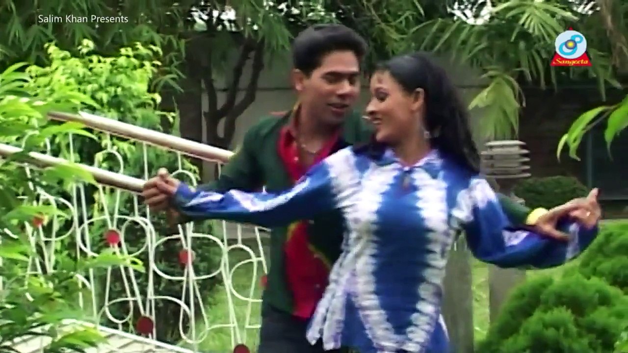 Tumi Ekjon - E Mon Manush - Momtaz Music Video - Ful Kumari