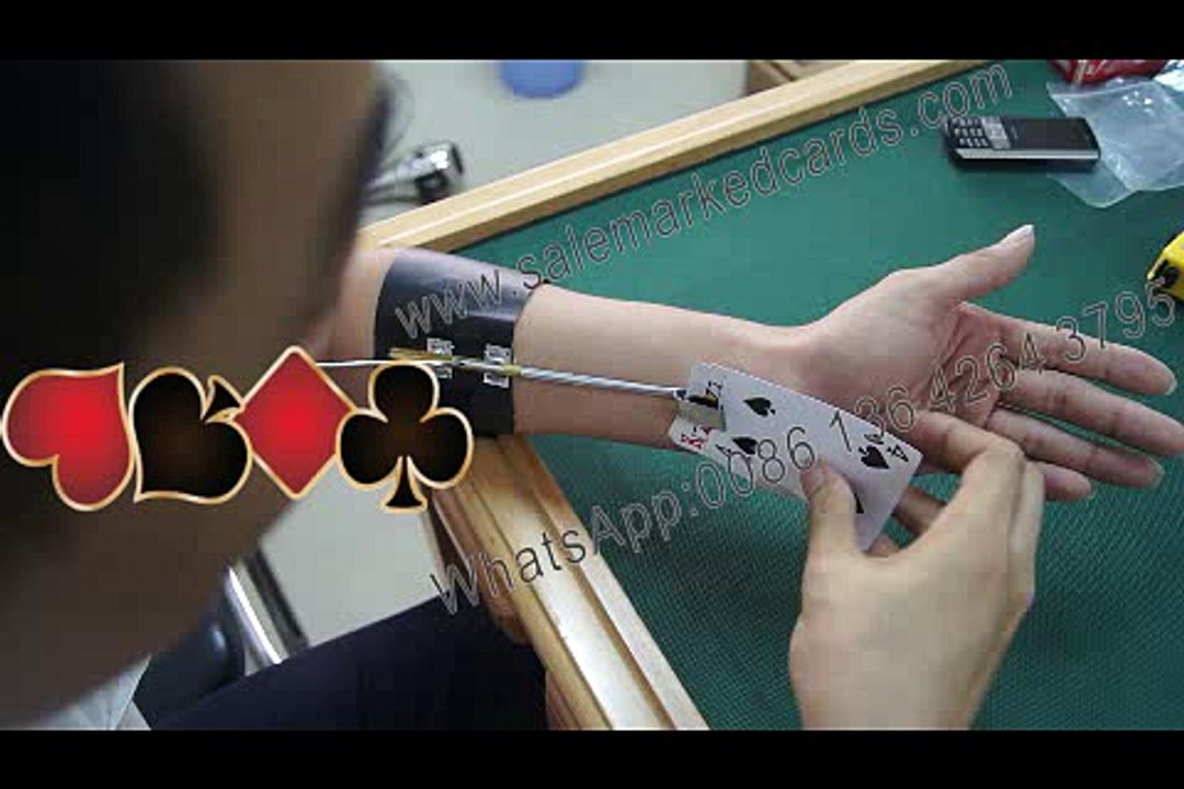 Cards exhanging tools