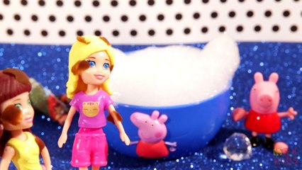 Peppa Pig Polly e Lea Tomando Banho de Banheira Novelinha em Português Historinha Infantil