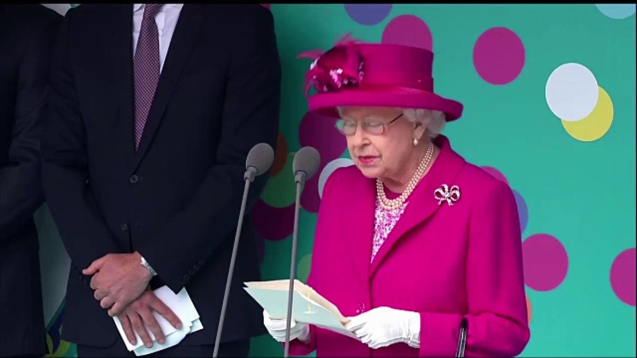 The Queen Elizabeth II personally tweeted to thank fans for 90th birthday wishes