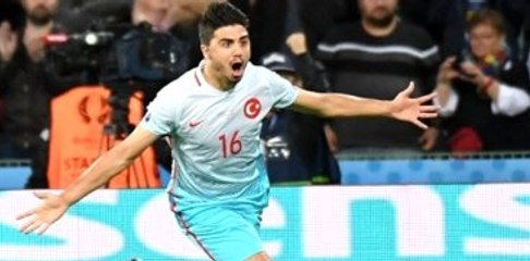 İsmail Şenol: Ozan Olsam Gol Sevincinde Tarak Çıkarır Saçları Tarardım!